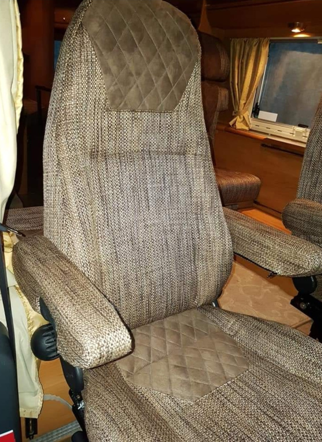 Bespoke captains chair dimond quilted auto upholstery